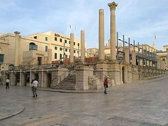 Teatru Rjali-1.jpg
